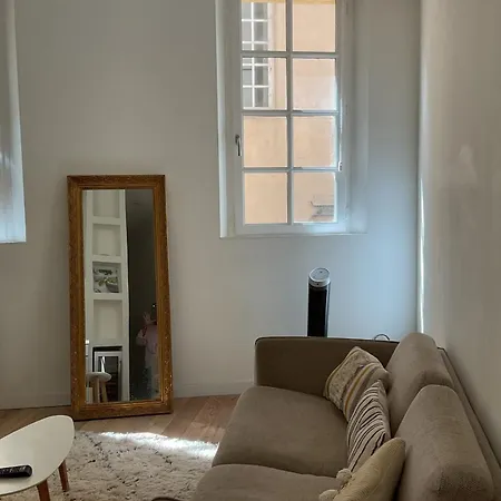 Nest In The Heart Of Apartment